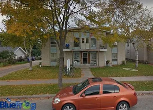 210 N Summit St Photo 1