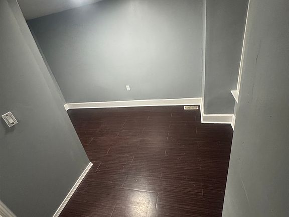 4th image of 1609 Berryhill St #1