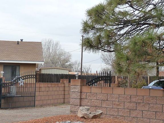 4th image of 9625 Del Fuego Cir NE