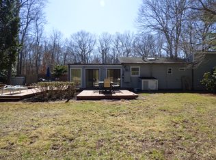 77 Hog Creek Rd, East Hampton, NY 11937