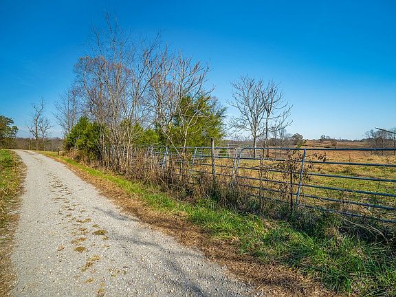 4th image of 0 Great Valley Ln