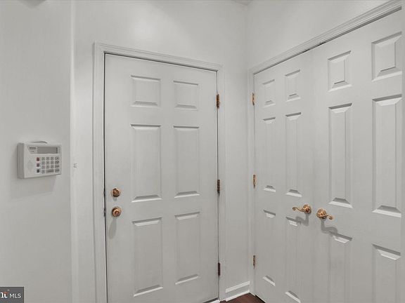 3rd image of 164 Bruaw Dr