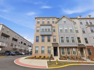 201 Park Central Ter #B, Manassas, VA 20111