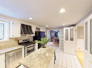 37 Wendy Ln, Holliston, MA 01746