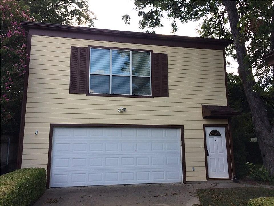 1st image of 2226 Stanley Ave