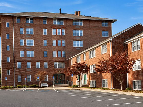 3rd image of 20 Dunvale Rd #32-0606
