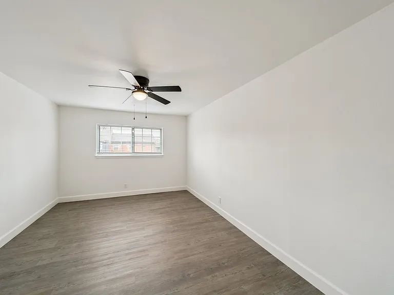 The Elms by ONYX *UNDER NEW MANAGEMENT* Now Offering FREE Prorated Rent! — Photo 28