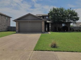 109 Pebble Creek Ln, Terrell, TX 75160