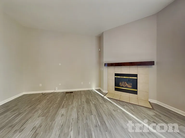 9570 Long River Dr — Photo 2