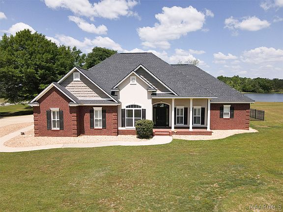 2nd image of 2002 Goose Pointe Lndg