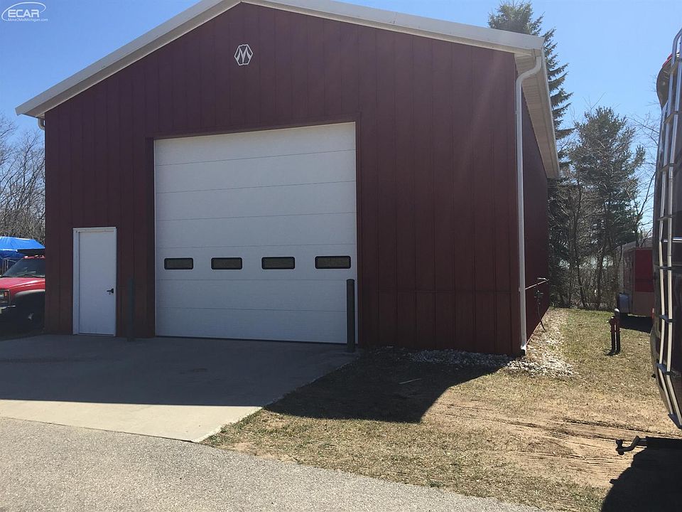 1st image of 520 Parkview Ln #8