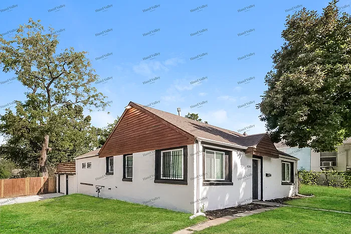 3 bed, 1.0 bath, 1230 sqft, $1,210 — Photo 4