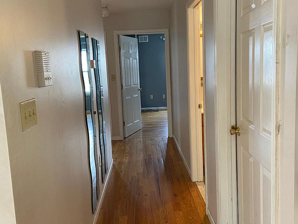 2nd image of 21 Morrell St Floor 1