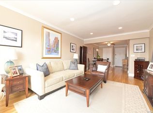 4 Birchwood Ct APT 5B, Mineola, NY 11501
