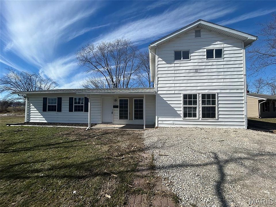 1st image of 741 Saint Martin Dr