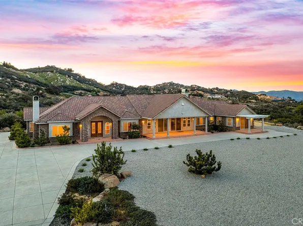 42225 Hacienda Dr, Murrieta, CA 92562