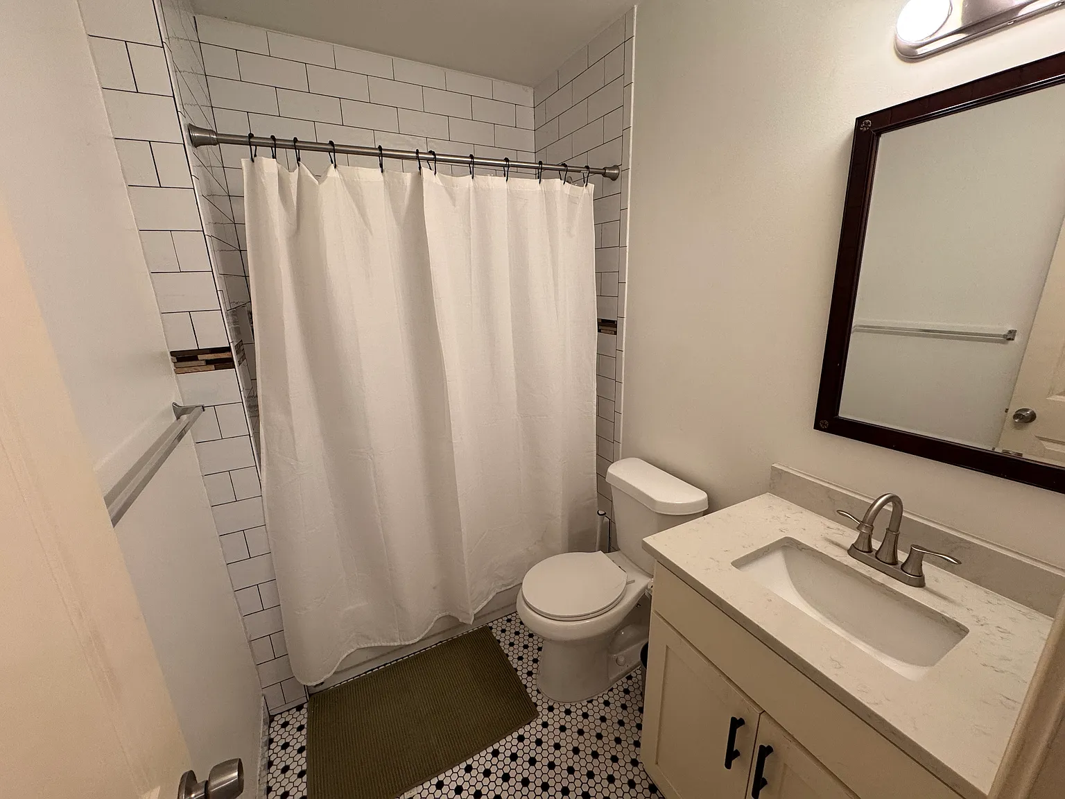 1 bed, $1,525 — Photo 4