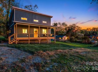 118 Vance St, Hendersonville, NC 28739
