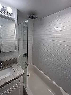 4th image of 216 E 5th St APT Gfe