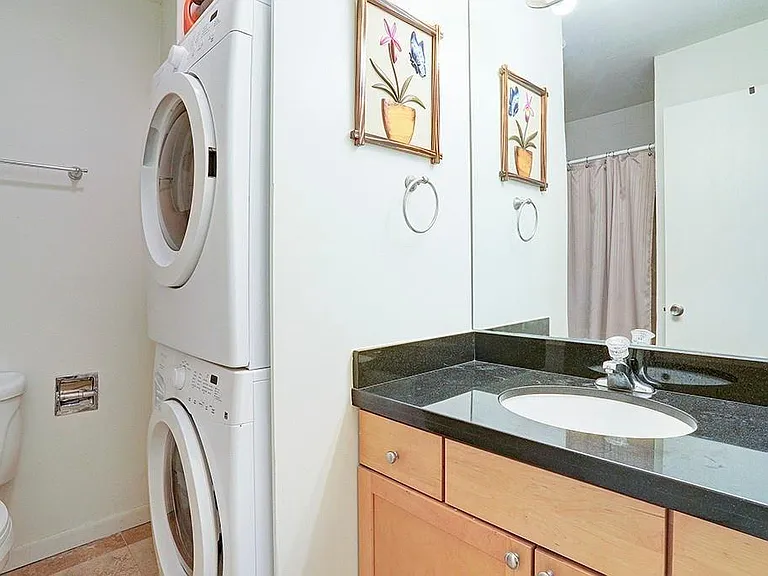 1222 Welch St #2 — Photo 5