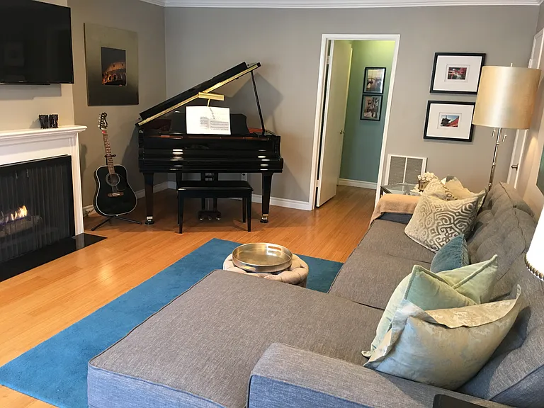 11836 Mayfield Ave #2 — Photo 7