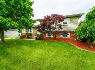 17522 Calhoun St, Lowell, IN 46356