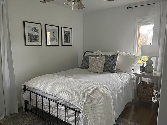 5th image of 6130 Rebecca Park Trl