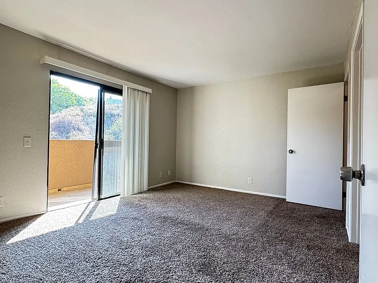 17740 Scherzinger Ln — Photo 58