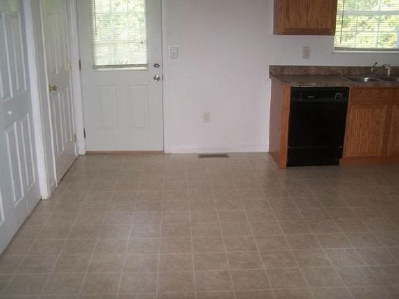 SPACIOUS OPEN PLAN