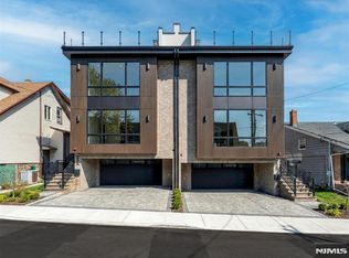 25 Garden Pl #A, Edgewater, NJ 07020