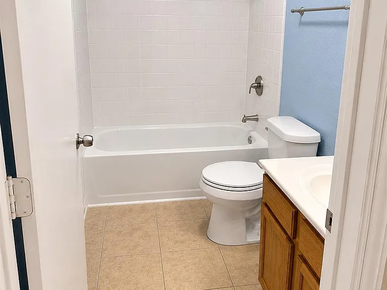 1518 Perennial Ln — Photo 17