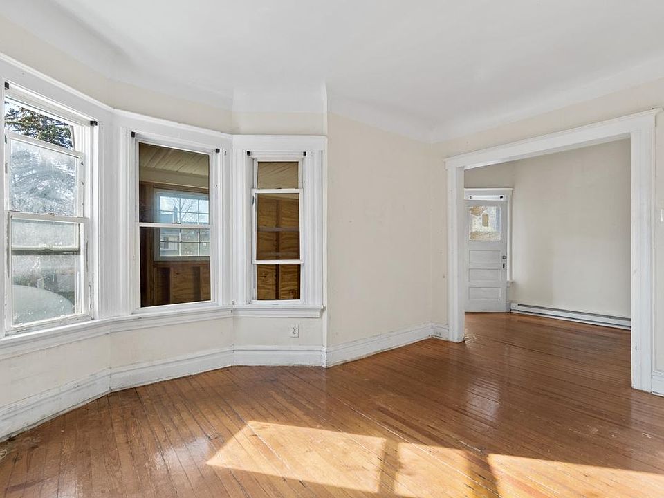 1st image of 620 Springdale Ave Floor 2