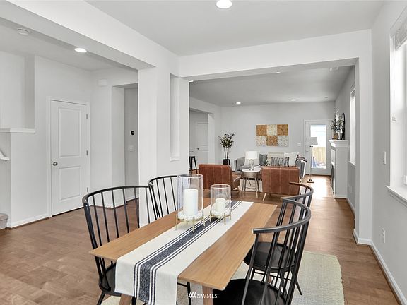 4th image of 4409 30th Dr SE