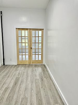 2nd image of 1444 Gates Ave APT 3R