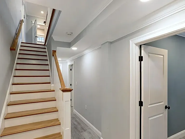 119 Westbourne Ter #2 — Photo 13