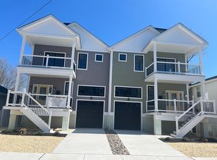 425-427 W Garfield Ave, Wildwood, NJ 08260