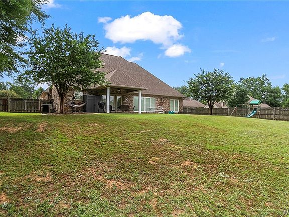5th image of 11956 Basswood Cir
