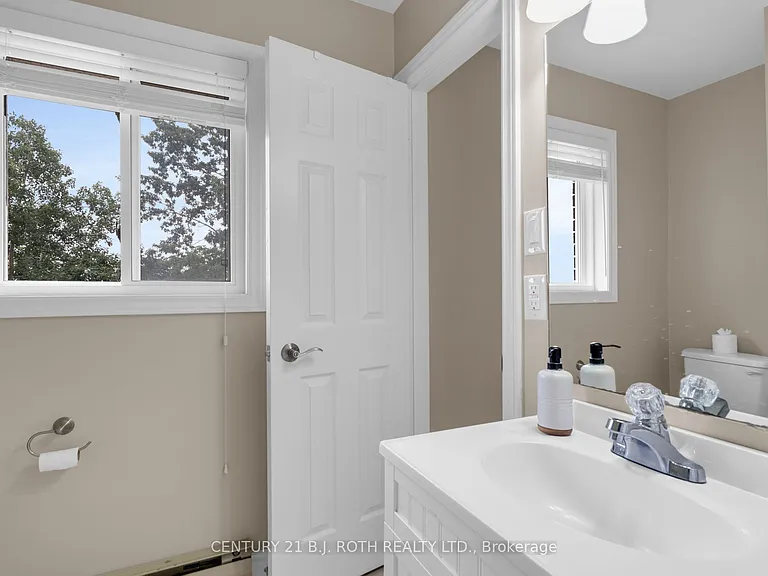 55 Gibbon Dr — Photo 18