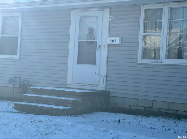 507 16th Ave N, Clinton, IA 52732