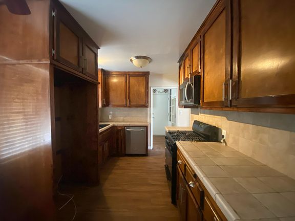 3rd image of 2535 Rose Marie Dr