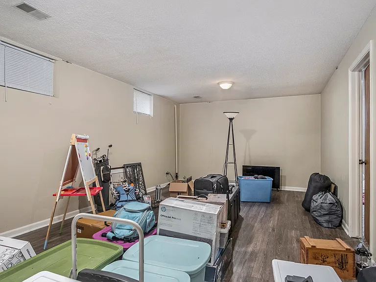 6679 Pleasantview St NE — Photo 17