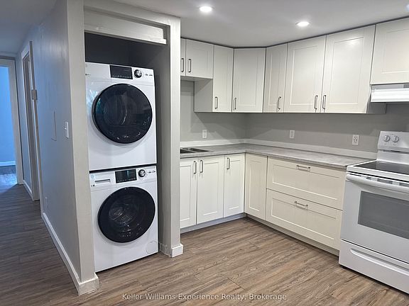 5th image of 107 Grandview Rd