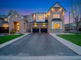 9 Berryfield Way, Brampton, ON L6R0Y3