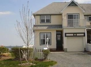 901 Yacht Club Dr, Ocean Pines, MD 21811
