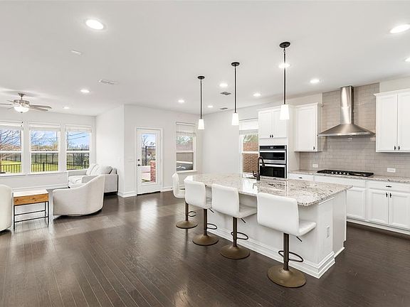 5th image of 1222 Hot Springs Way