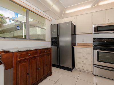 6075 N Sabal Palm Boulevard #204, Tamarac, FL, 33319