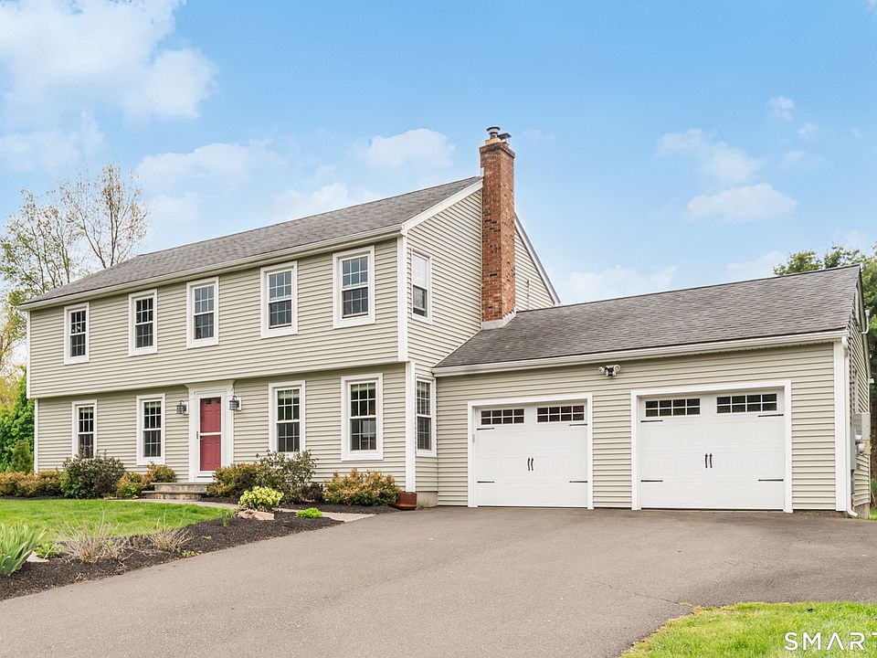 1st image of 27 South Pond Circle