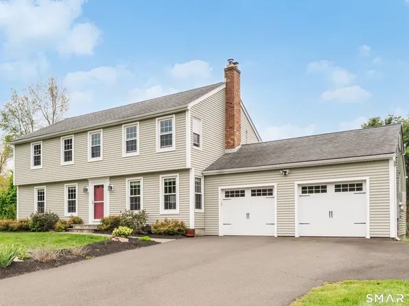 27 South Pond Circle, Cheshire, CT 06410