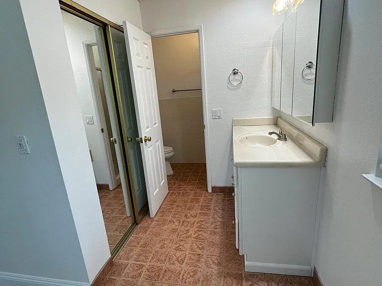 6313 Malory Dr — Photo 11