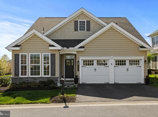 1060 Constitution Dr, Lititz, PA 17543